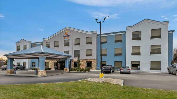 Comfort Suites London Exterior