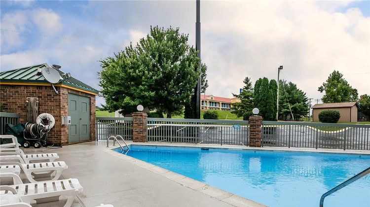 Quality Inn Franklin Pool