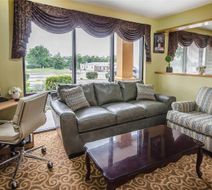 Quality Inn Franklin Lobby