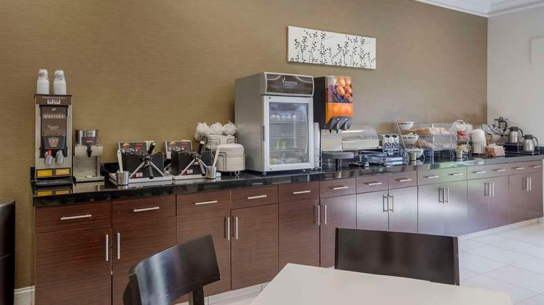 <b>Sleep Inn and Suites Cave City Restaurant</b>. Images powered by <a href="https://iceportal.shijigroup.com/" title="IcePortal" target="_blank">IcePortal</a>.