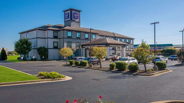 Sleep Inn and Suites Cave City Exterior
