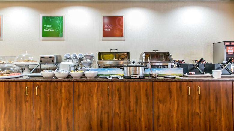 <b>Comfort Suites Owensboro South Restaurant</b>. Images powered by <a href="https://iceportal.shijigroup.com/" title="IcePortal" target="_blank">IcePortal</a>.