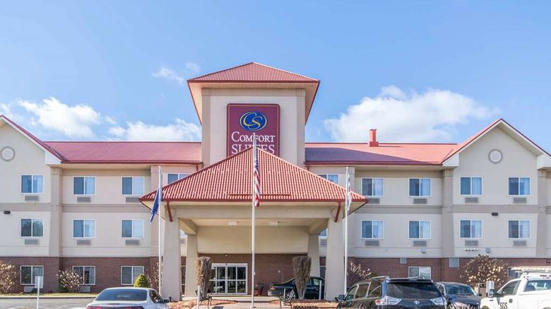 <b>Comfort Suites Owensboro South Exterior</b>. Images powered by <a href="https://iceportal.shijigroup.com/" title="IcePortal" target="_blank">IcePortal</a>.