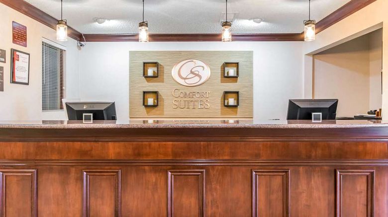 <b>Comfort Suites Owensboro South Lobby</b>. Images powered by <a href="https://iceportal.shijigroup.com/" title="IcePortal" target="_blank">IcePortal</a>.
