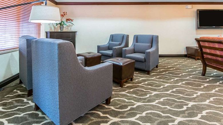 <b>Comfort Suites Owensboro South Lobby</b>. Images powered by <a href="https://iceportal.shijigroup.com/" title="IcePortal" target="_blank">IcePortal</a>.