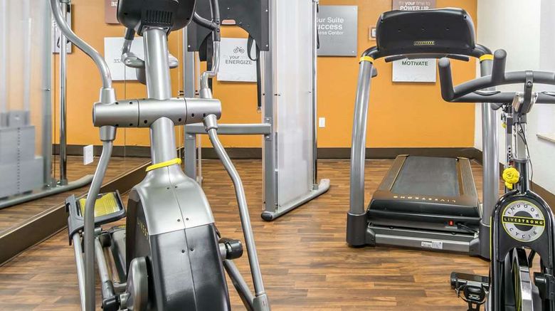 <b>Comfort Suites Owensboro South Health</b>. Images powered by <a href="https://iceportal.shijigroup.com/" title="IcePortal" target="_blank">IcePortal</a>.