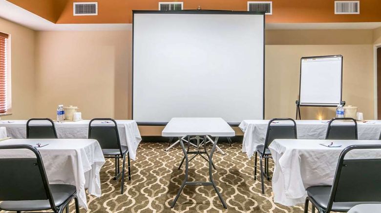 <b>Comfort Suites Owensboro South Meeting</b>. Images powered by <a href="https://iceportal.shijigroup.com/" title="IcePortal" target="_blank">IcePortal</a>.