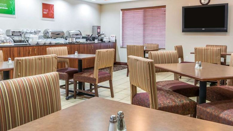 <b>Comfort Suites Owensboro South Restaurant</b>. Images powered by <a href="https://iceportal.shijigroup.com/" title="IcePortal" target="_blank">IcePortal</a>.