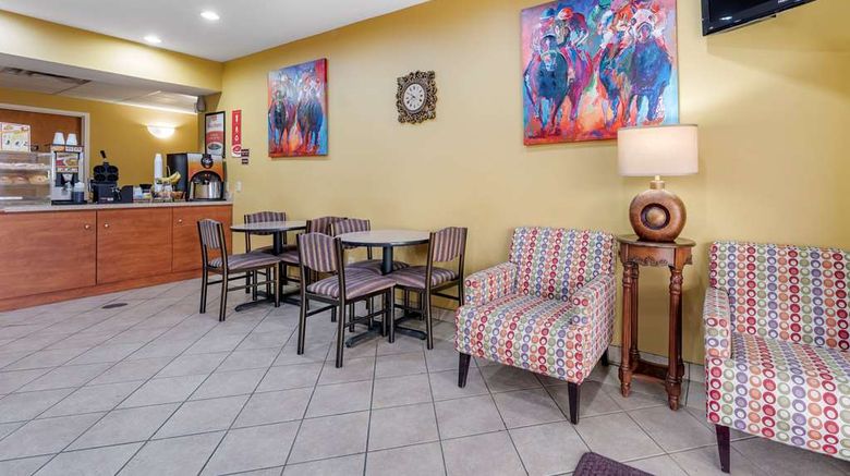 <b>Econo Lodge Lobby</b>. Images powered by <a href="https://iceportal.shijigroup.com/" title="IcePortal" target="_blank">IcePortal</a>.