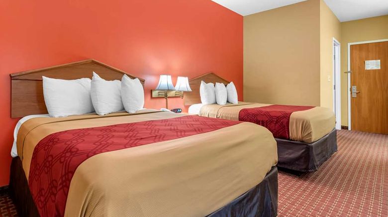 <b>Econo Lodge Room</b>. Images powered by <a href="https://iceportal.shijigroup.com/" title="IcePortal" target="_blank">IcePortal</a>.