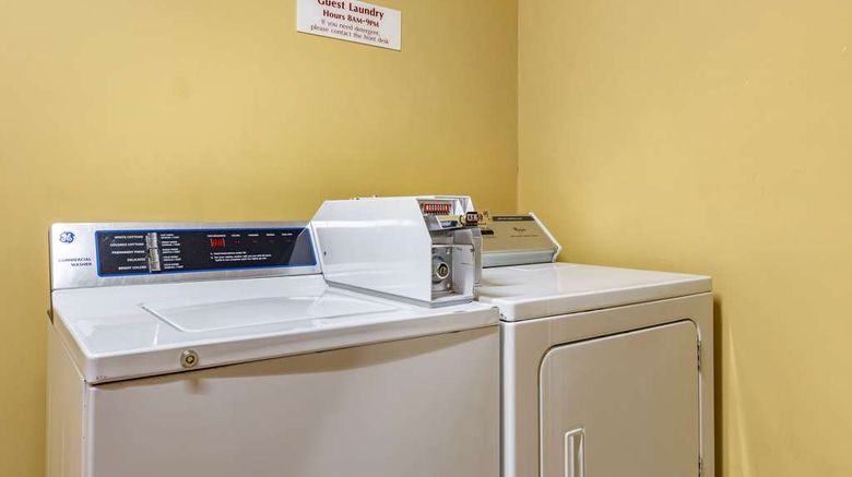 <b>Econo Lodge Other</b>. Images powered by <a href="https://iceportal.shijigroup.com/" title="IcePortal" target="_blank">IcePortal</a>.