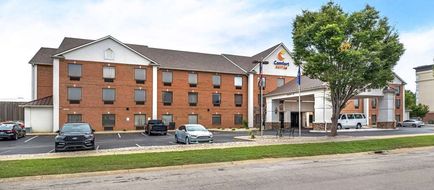 Comfort Suites Exterior