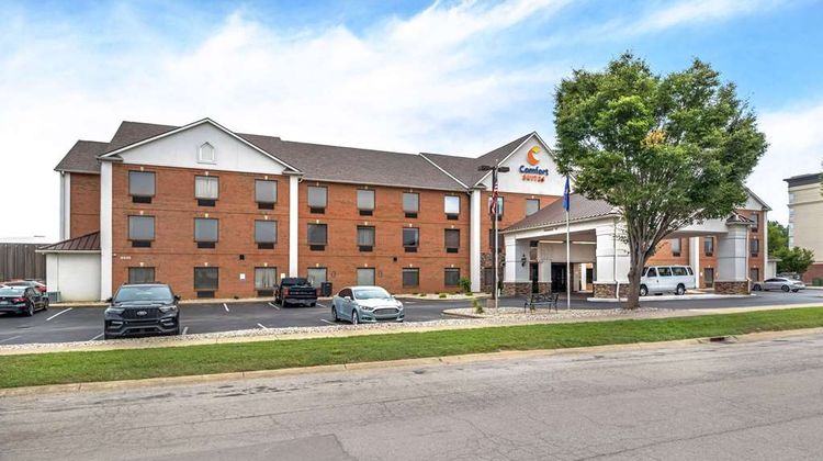 Comfort Suites Exterior