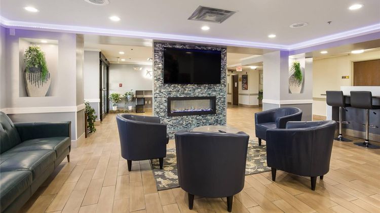 Quality Inn & Suites Lobby