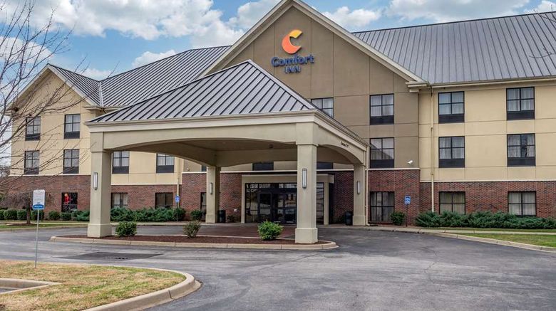 Comfort Inn Louisville Southwest Exterior. Images powered by <a href="https://iceportal.shijigroup.com" target="_blank" rel="noopener">Ice Portal</a>.