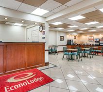 Econo Lodge Louisville Downtown Lobby
