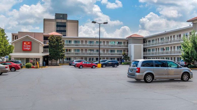 <b>Econo Lodge Louisville Downtown Exterior</b>. Images powered by <a href="https://iceportal.shijigroup.com/" title="IcePortal" target="_blank">IcePortal</a>.