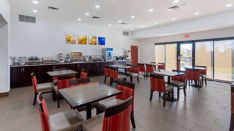 <b>Comfort Inn and Suites Cave City Restaurant</b>. Images powered by <a href="https://iceportal.shijigroup.com/" title="IcePortal" target="_blank">IcePortal</a>.