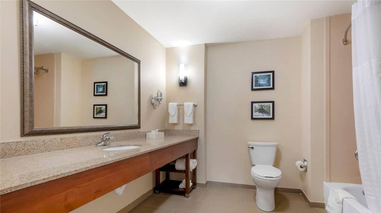 Comfort Suites Elizabethtown Room
