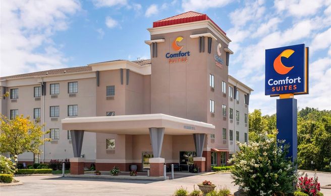 Comfort Suites Elizabethtown Exterior
