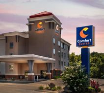 Comfort Suites Elizabethtown Exterior
