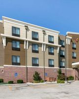 Comfort Suites