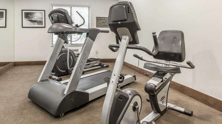 <b>Sleep Inn and Suites Middlesboro Health</b>. Images powered by <a href="https://iceportal.shijigroup.com/" title="IcePortal" target="_blank">IcePortal</a>.