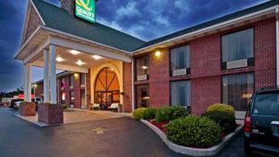Quality Inn and Suites Somerset Downtown