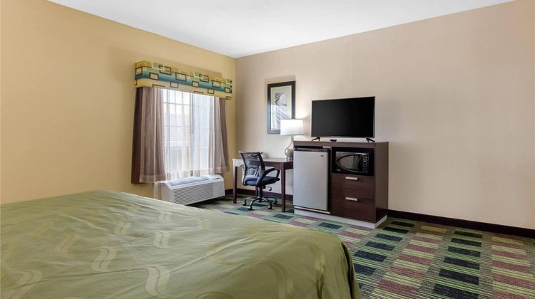 Quality Inn Cadiz Suite