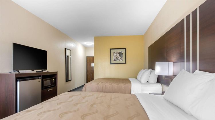 Quality Inn Cadiz Room