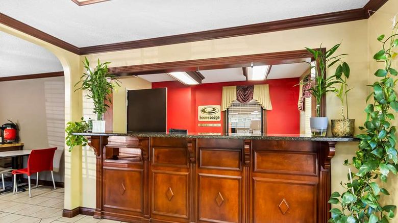 <b>Econo Lodge Russellville Lobby</b>. Images powered by <a href="https://iceportal.shijigroup.com/" title="IcePortal" target="_blank">IcePortal</a>.