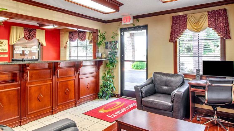 Econo Lodge Russellville Lobby