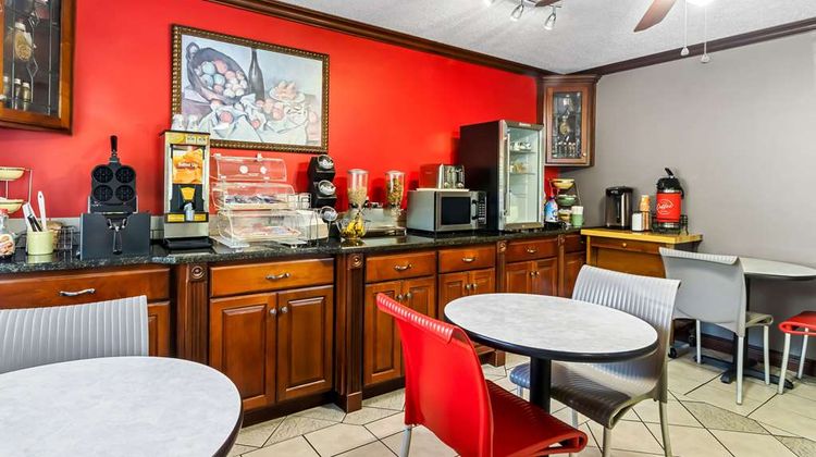 Econo Lodge Russellville Restaurant