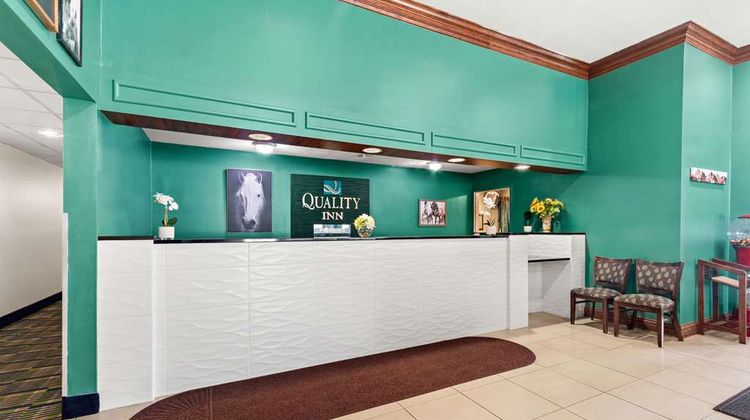 Quality Inn Dry Ridge Lobby