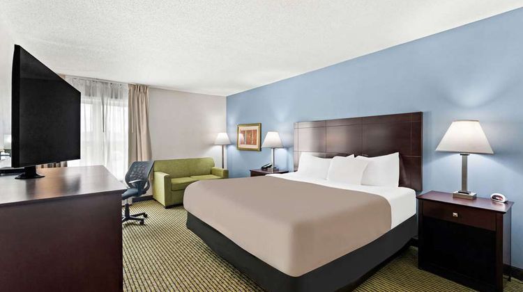 Quality Inn Dry Ridge Room
