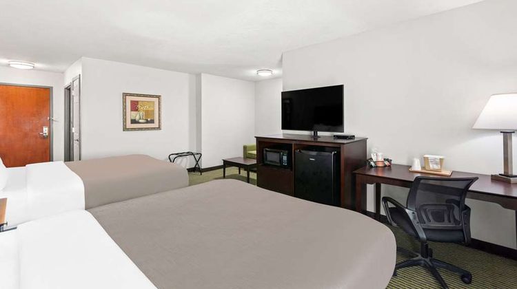 Quality Inn Dry Ridge Suite