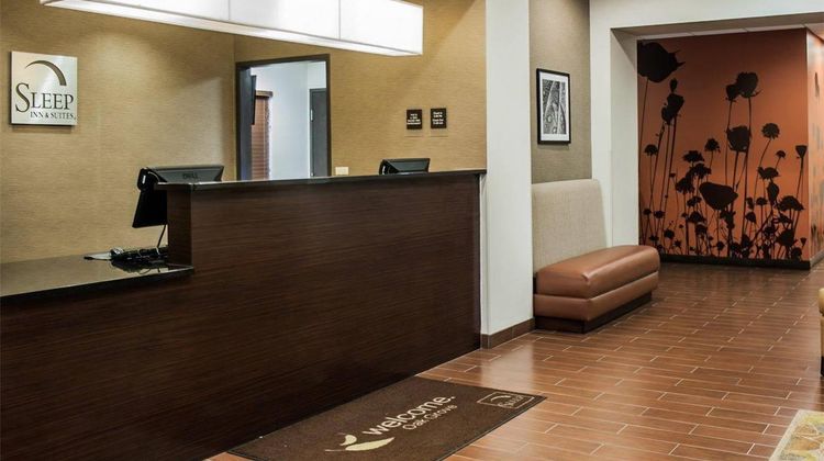 Sleep Inn and Suites Fort Campbell Lobby