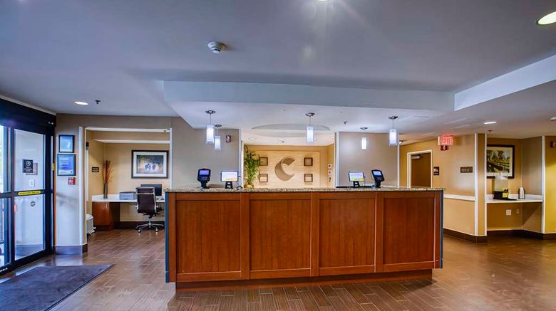 <b>Comfort Inn Shepherdsville - Louisville Lobby</b>. Images powered by <a href="https://iceportal.shijigroup.com/" title="IcePortal" target="_blank">IcePortal</a>.