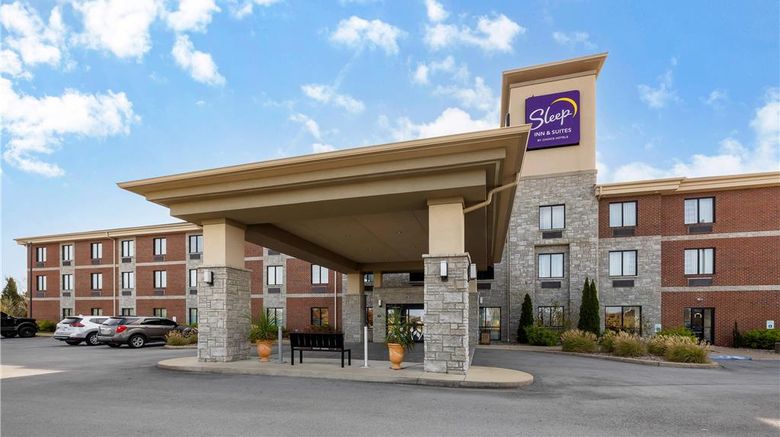 <b>Sleep Inn & Suites Columbia Exterior</b>. Images powered by <a href="https://iceportal.shijigroup.com/" title="IcePortal" target="_blank">IcePortal</a>.