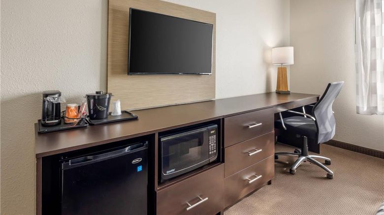 <b>Sleep Inn & Suites Columbia Room</b>. Images powered by <a href="https://iceportal.shijigroup.com/" title="IcePortal" target="_blank">IcePortal</a>.