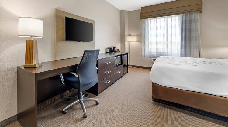 Sleep Inn & Suites Columbia Suite