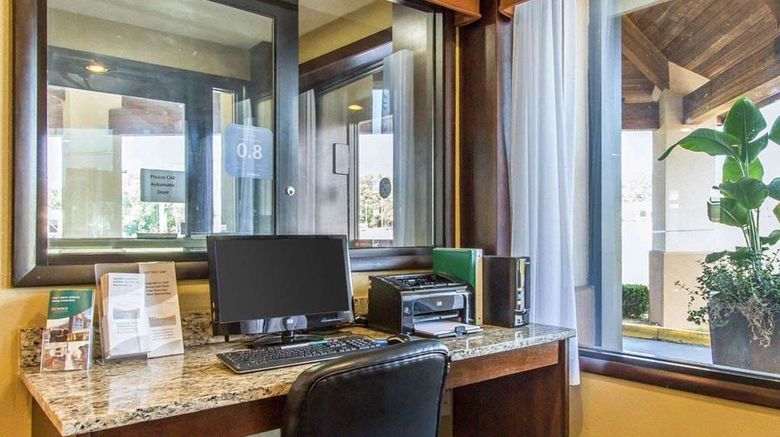 <b>Quality Inn Murray Other</b>. Images powered by <a href="https://iceportal.shijigroup.com/" title="IcePortal" target="_blank">IcePortal</a>.