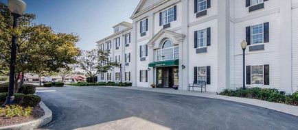 Quality Inn Exterior
