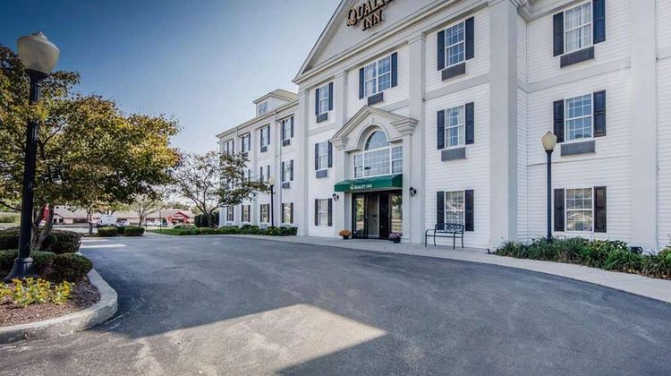 Quality Inn Exterior