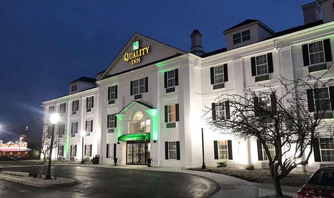 Quality Inn Exterior