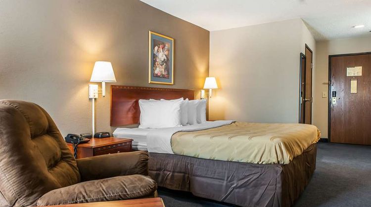 Quality Inn & Suites Room