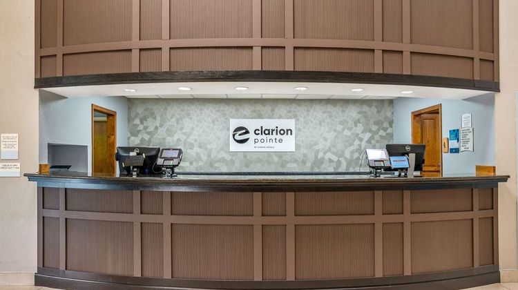 Clarion Pointe Louisville East Lobby