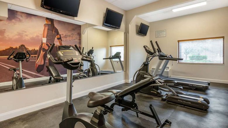 <b>Clarion Pointe Louisville East Health</b>. Images powered by <a href="https://iceportal.shijigroup.com/" title="IcePortal" target="_blank">IcePortal</a>.