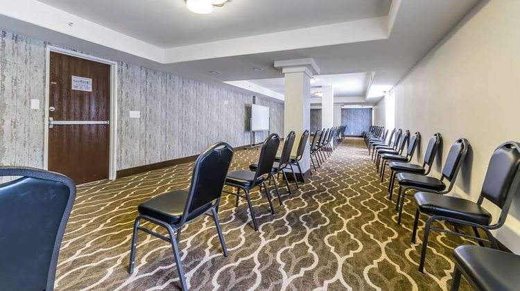 Comfort Inn & Suites Lexington Meeting