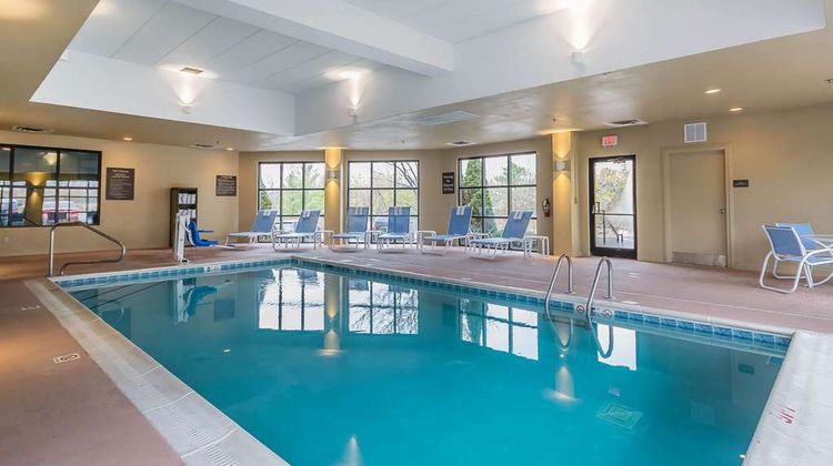 Comfort Inn & Suites Lexington Pool